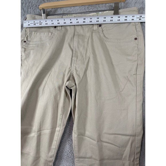 Tommy Bahama Mens 35x34 Beige Cotton Blend Straight Leg Chino Pants Preppy - Picture 4 of 9
